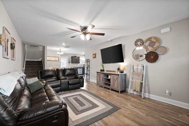 1045 Dublin Dr in Clarksville, TN - Building Photo - Building Photo