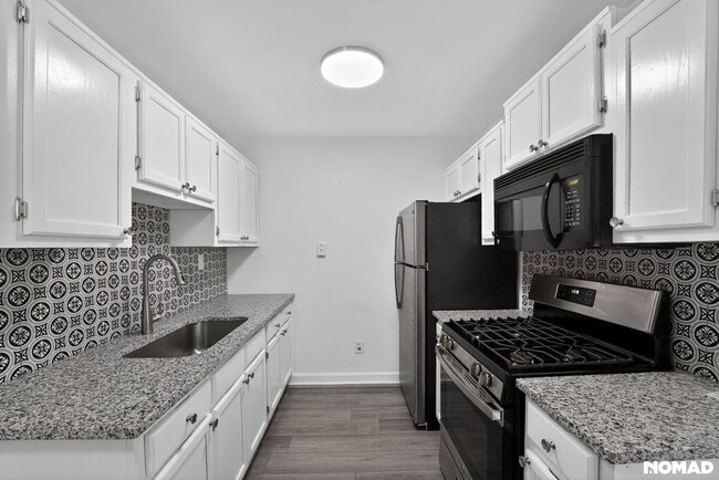 405 Fairburn Rd SW in Atlanta, GA - Foto de edificio - Building Photo