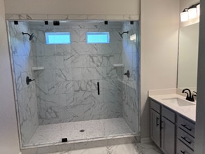 4733 Cypress Park Dr in Gainesville, GA - Foto de edificio - Building Photo