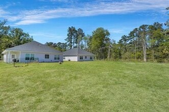 165 Pineland Rd in Midway, GA - Building Photo - Building Photo