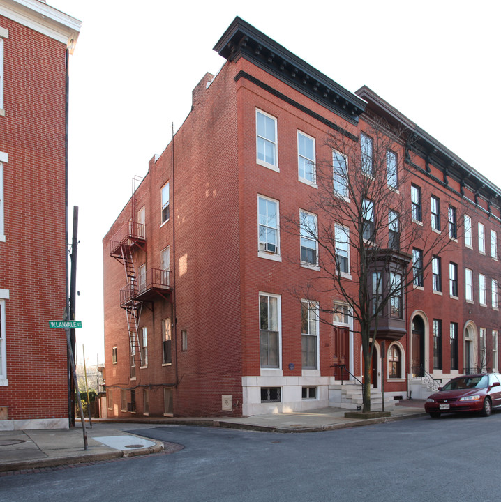 213 W Lanvale St in Baltimore, MD - Building Photo