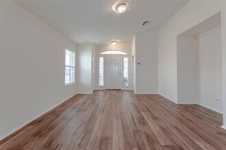 1504 Morning Mist Ln in Pflugerville, TX - Building Photo - Building Photo