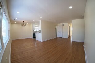 8017 W Churchill Ave in Niles, IL - Building Photo