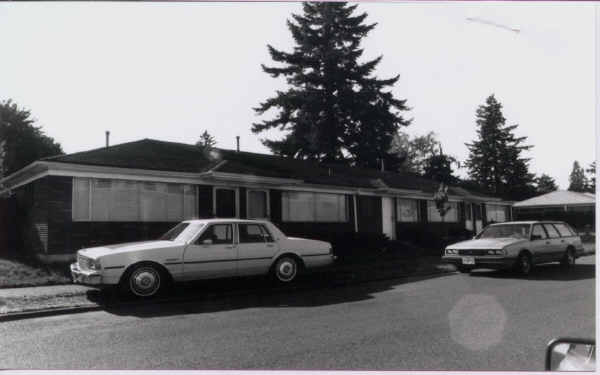 7508 NE Broadway in Portland, OR - Foto de edificio - Building Photo