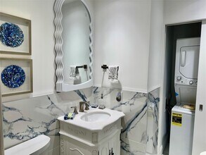 1010 NE 8th Ave in Delray Beach, FL - Building Photo - Building Photo