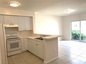 11050 SW 196th St in Miami, FL - Building Photo - Building Photo
