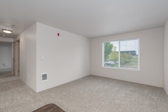 Bethany Meadows in Portland, OR - Foto de edificio - Interior Photo