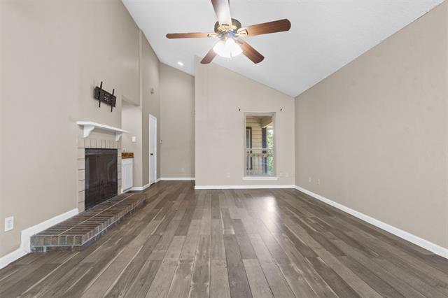 7107 Holly Hill Dr in Dallas, TX - Building Photo - Building Photo