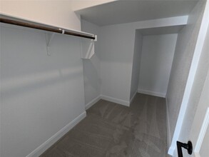12121 Bacalar Bnd in Manor, TX - Building Photo - Building Photo