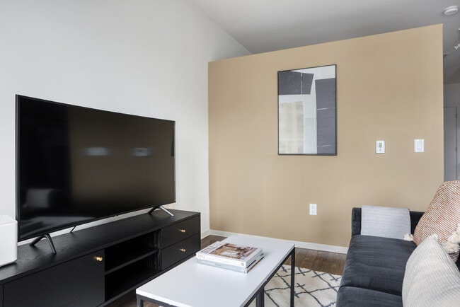 445 Artisan Way in Somerville, MA - Building Photo - Building Photo