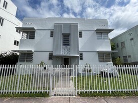 1965 Calais Dr in Miami, FL - Building Photo