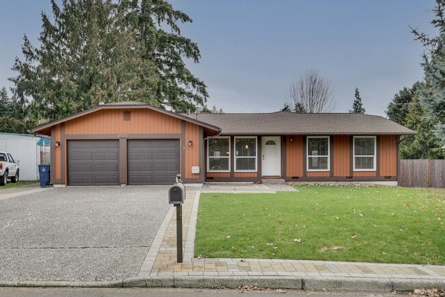 14200 112th Ave NE in Kirkland, WA - Building Photo - Building Photo