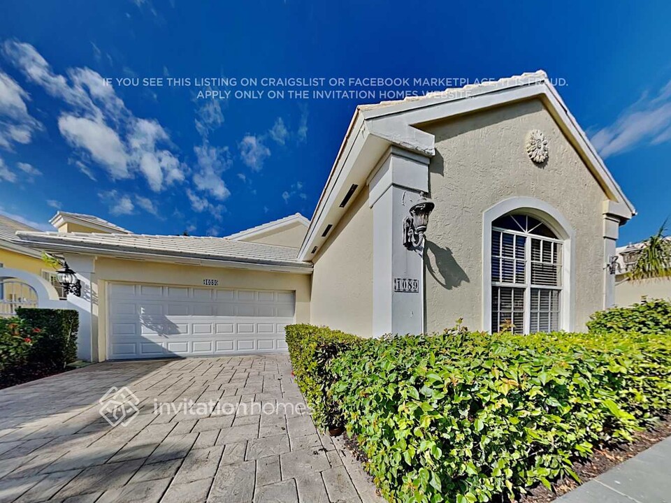 1089 Lytham Ct in West Palm Beach, FL - Building Photo