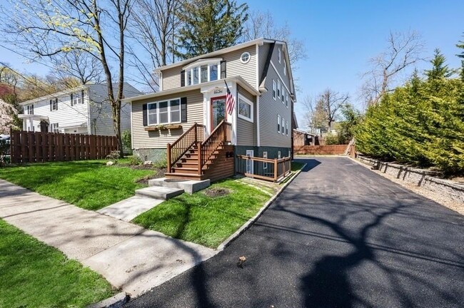 property at 4 Western Dr