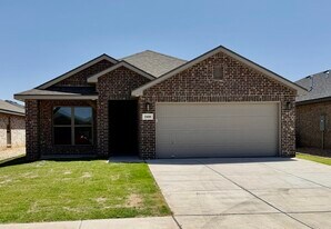 2408 Aberdeen Ave in Wolfforth, TX - Building Photo