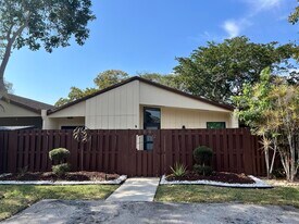 11692 Timbers Way in Boca Raton, FL - Building Photo