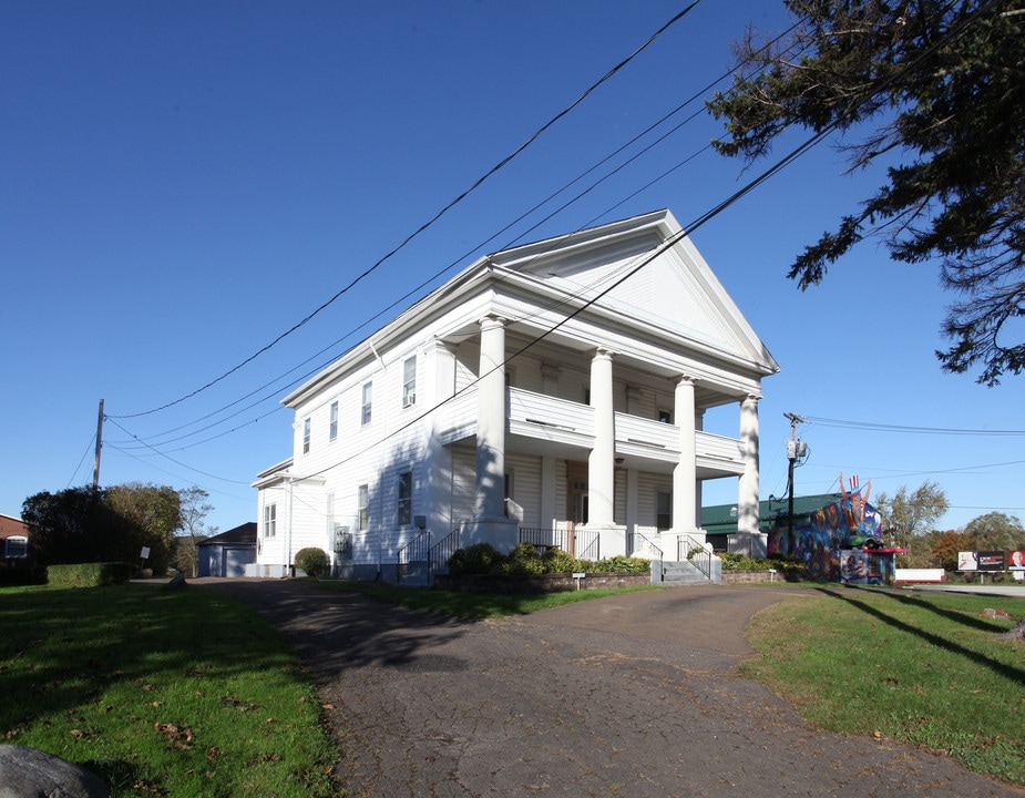 Aresco Apartments in Middletown, CT - Foto de edificio