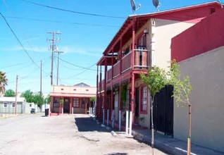 405 N 1st Ave in Barstow, CA - Building Photo - Building Photo