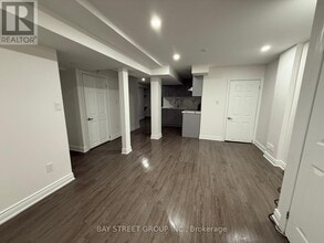 68 St Joan of Arc Ave in Vaughan, ON - Building Photo - Building Photo