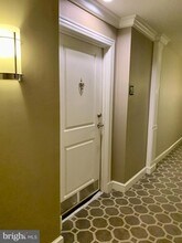 2655 Prosperity Ave, Unit 318 in Fairfax, VA - Building Photo - Building Photo