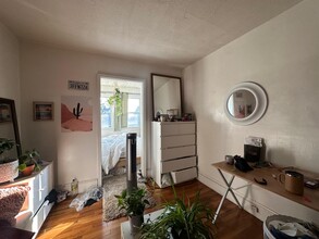 225 Summer St, Unit 2 in Somerville, MA - Building Photo - Building Photo