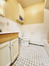 62 Atlantic St, Unit 2 in Jersey City, NJ - Foto de edificio - Building Photo