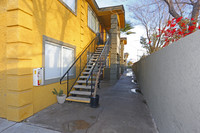 Merlayne Apartments in Henderson, NV - Building Photo - Building Photo