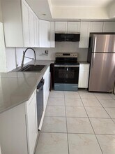 1300 NE 191st St in Miami, FL - Building Photo - Building Photo