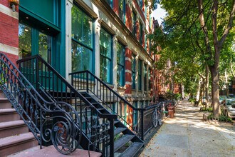 Atlantic - Pacific Building in Brooklyn, NY - Foto de edificio - Building Photo