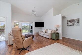 1651 Bermuda Greens Blvd, Unit C2 in Naples, FL - Building Photo - Building Photo