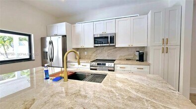 3409 Diane Dr in Boynton Beach, FL - Building Photo - Building Photo