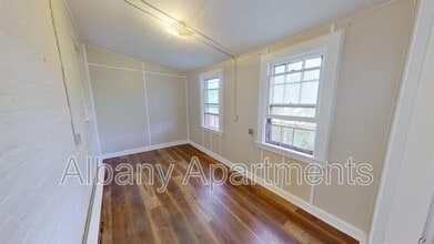 566 Park Ave in Albany, NY - Building Photo - Building Photo