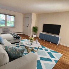 79 Roseland Ave in Caldwell, NJ - Building Photo - Building Photo