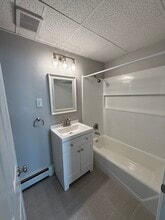 40 Center St in Easton, MA - Building Photo - Building Photo