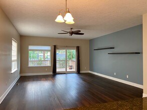 1217 Pomona St W in The Dalles, OR - Building Photo - Building Photo