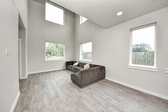 4228 Bellfort Ave in Houston, TX - Building Photo - Building Photo