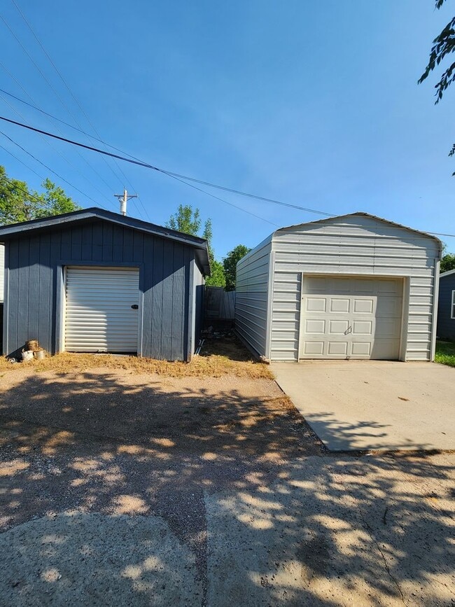 1705 5th St in Rapid City, SD - Building Photo - Building Photo