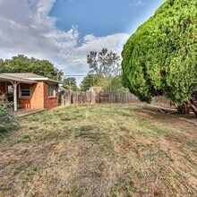 2110 65th St in Lubbock, TX - Building Photo - Building Photo