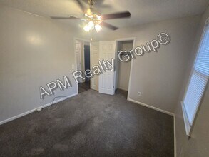 330 Hanbury Dr in Columbia, SC - Building Photo - Building Photo