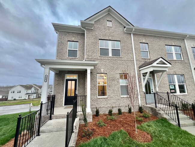 property at 354 Savoy Lp