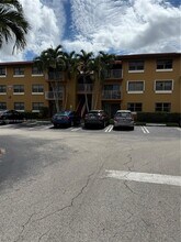 15600 SW 80th St in Miami, FL - Building Photo - Building Photo