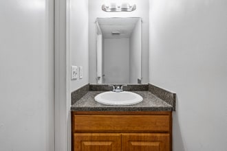 813 Golf View Pl in Clarksville, TN - Foto de edificio - Building Photo