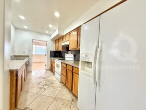 3006 S Dromedary Dr in Tempe, AZ - Building Photo - Building Photo