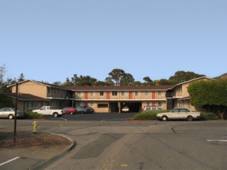 Merrydale Apartments in San Rafael, CA - Building Photo - Building Photo