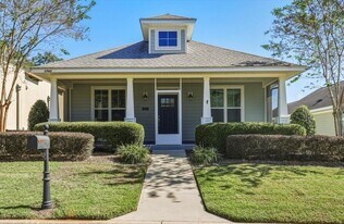 1743 Brush Hill Rd in Tallahassee, FL - Building Photo