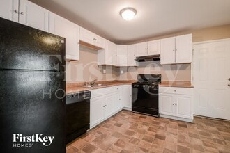 844 Townhouse Ln in Hazelwood, MO - Building Photo - Building Photo