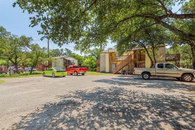 property at 302 Algerita Dr