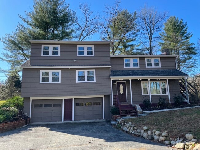 617 Long Mountain Rd in New Milford, CT - Building Photo - Building Photo