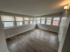 44 7th St in New Bedford, MA - Building Photo - Building Photo