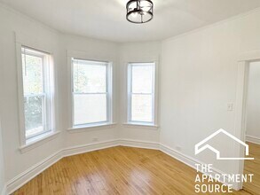 1741 N Central Park Ave in Chicago, IL - Foto de edificio - Building Photo